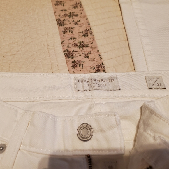 Mid rise cropped jeans - Picture 4 of 5